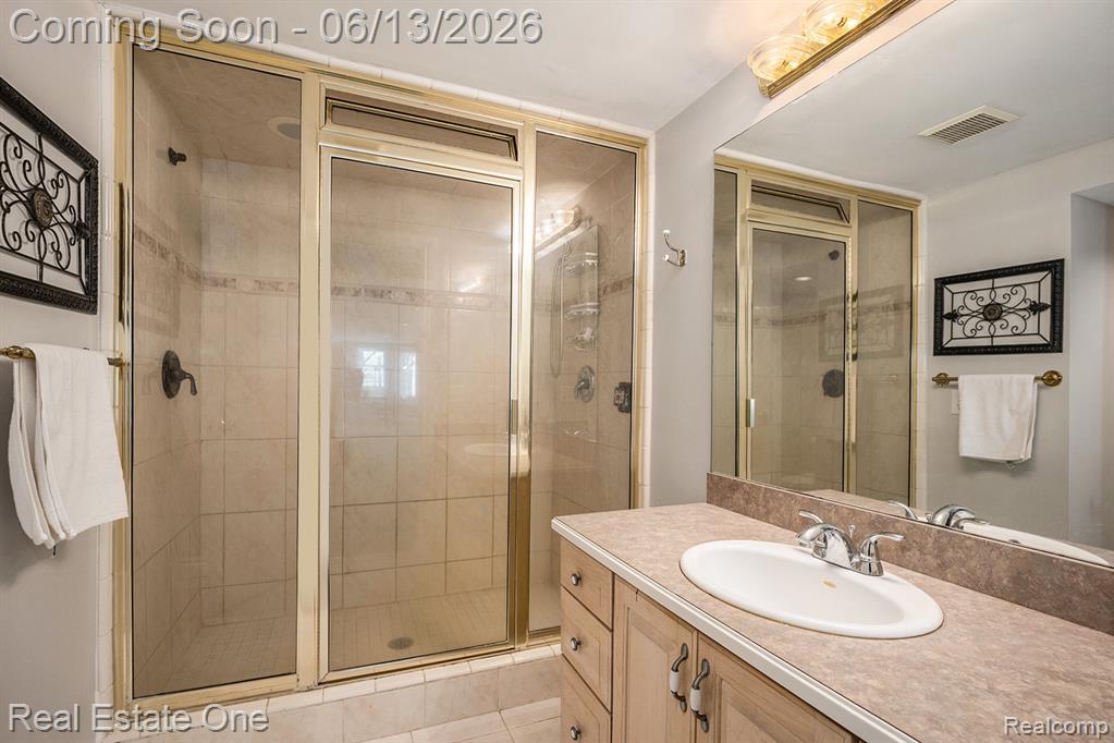 5772 North Rochester Road Rochester, MI 48306 - Photo 16 of 50