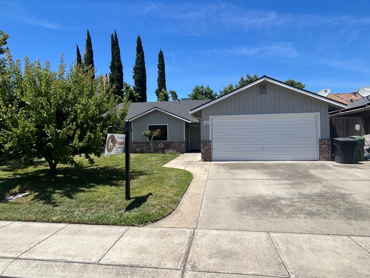 947 Kingery Drive Ripon, CA 95366 - Photo 1 of 33