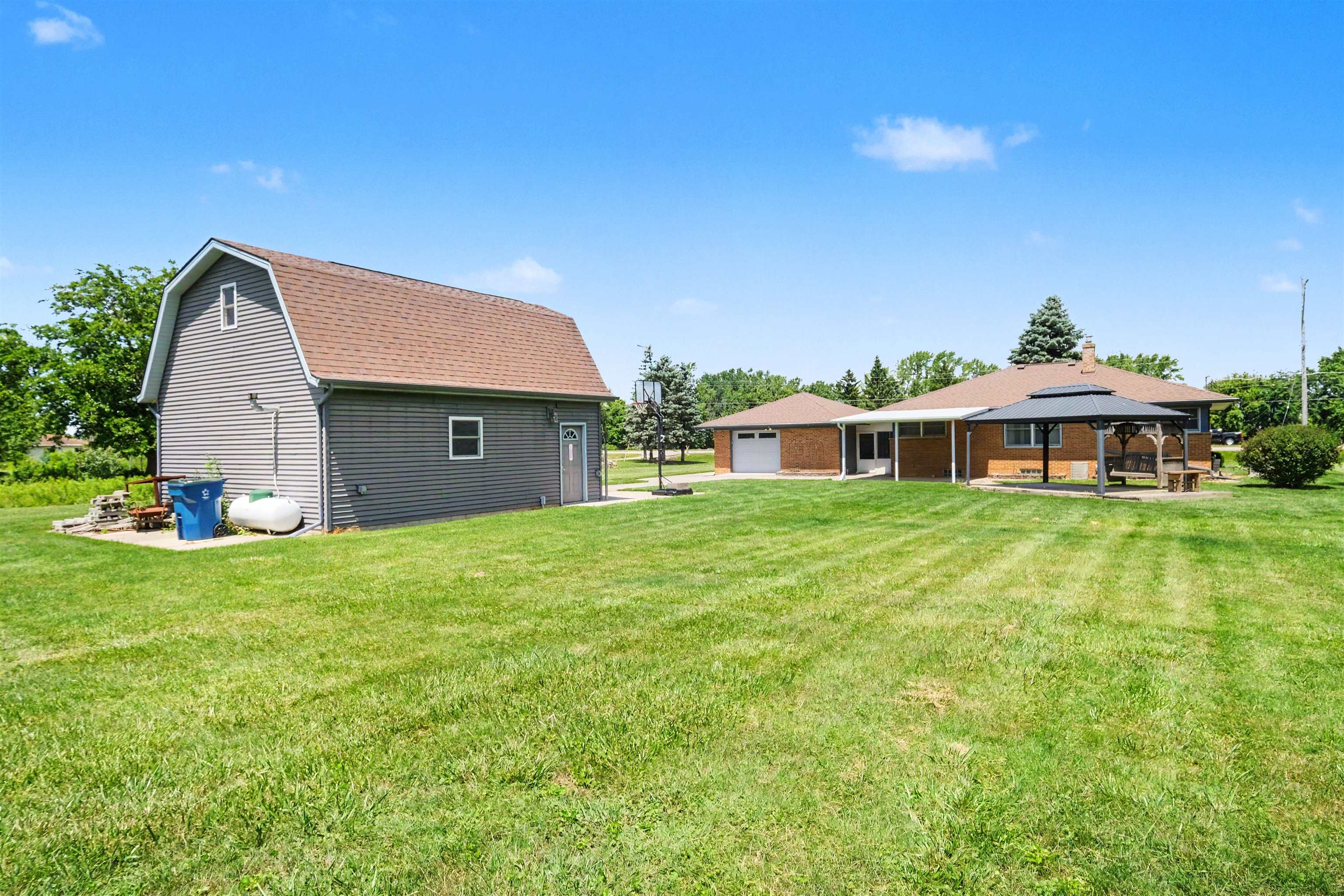 8155 Corunna Road Flint, MI 48532 - Photo 21 of 36