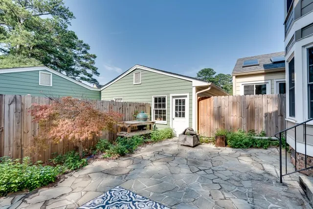 $560,000 | 2267 Brianwood Court, Decatur, GA 30033