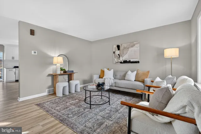 $249,900 | 471 New Dorwart Street, Lancaster, PA 17603