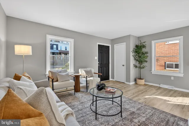 $249,900 | 471 New Dorwart Street, Lancaster, PA 17603