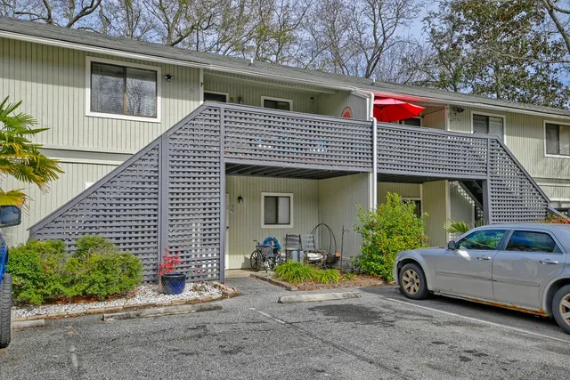 $225,000 | 2754 Jobee Drive, Unit 6, Charleston, SC 29414