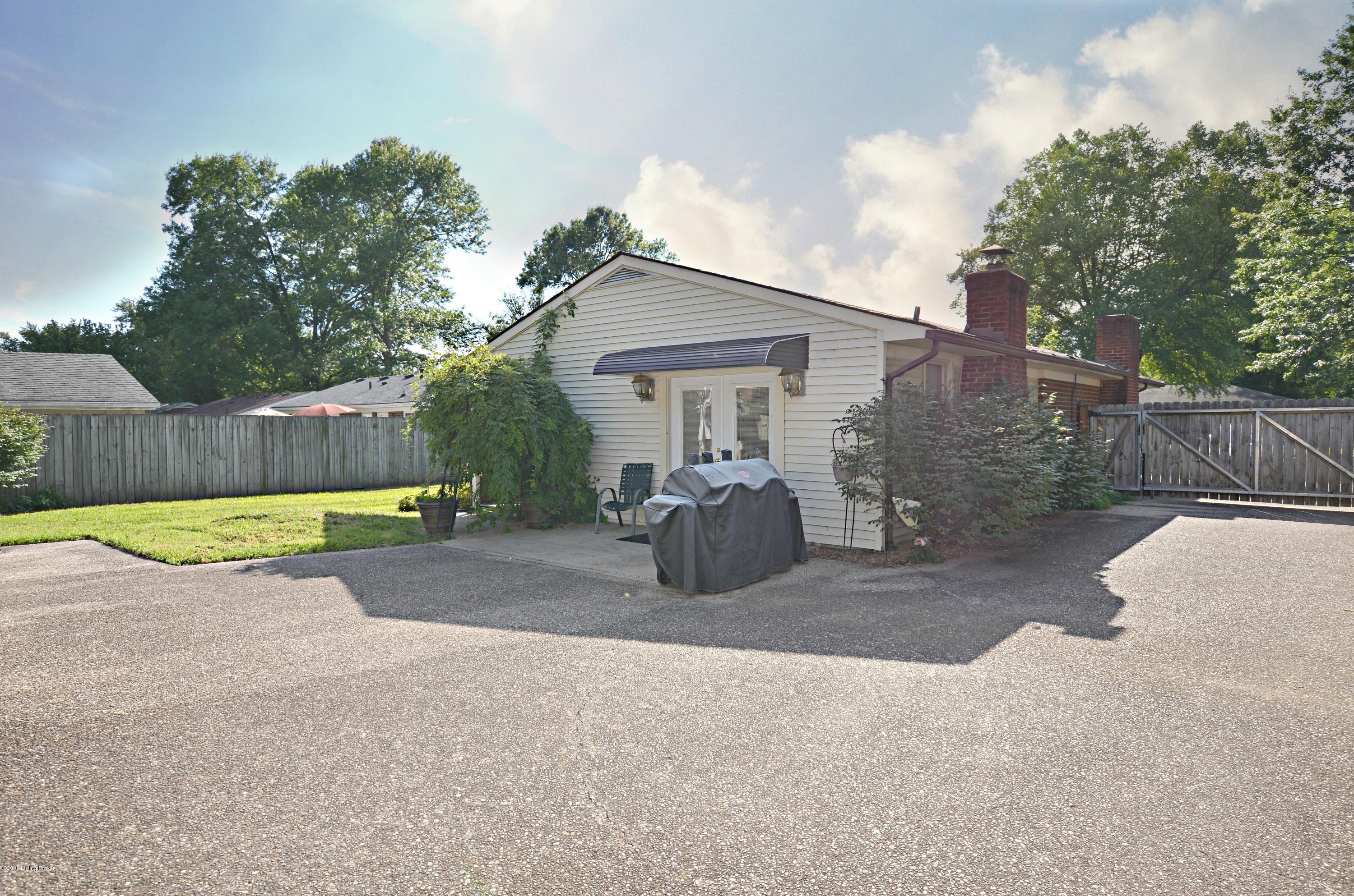 11207 Torrington Road Louisville, KY 40272 - Photo 31 of 31 31