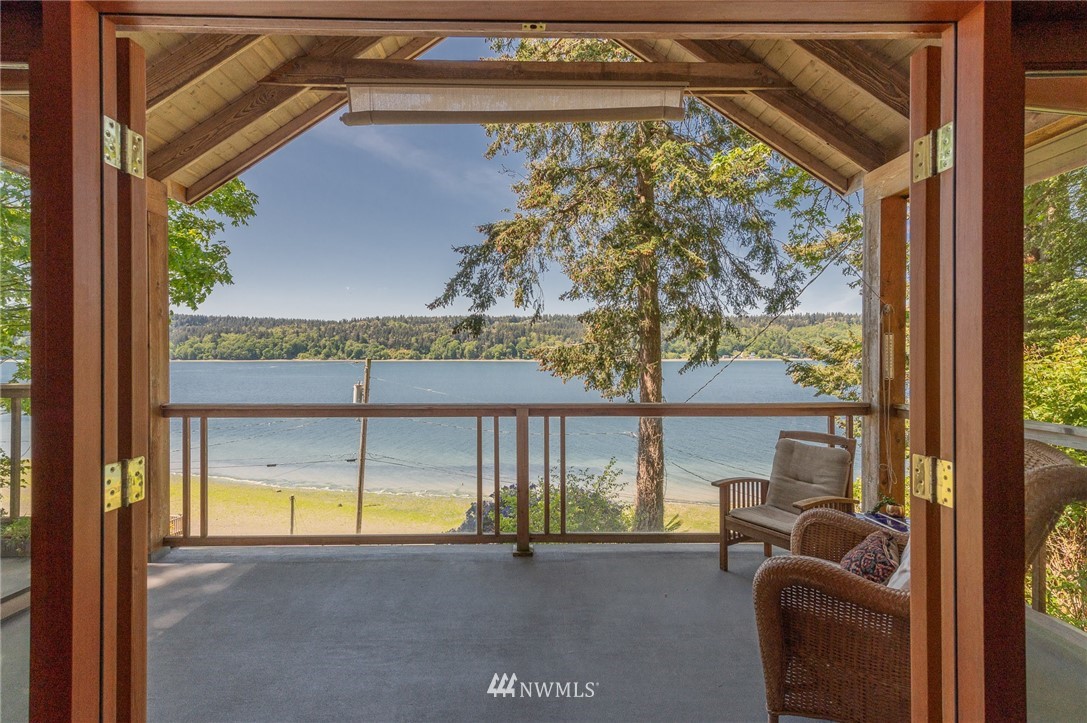 27629 Hake Road Southwest Vashon, WA 98070 - Photo 22 of 38 Gallery Image 22