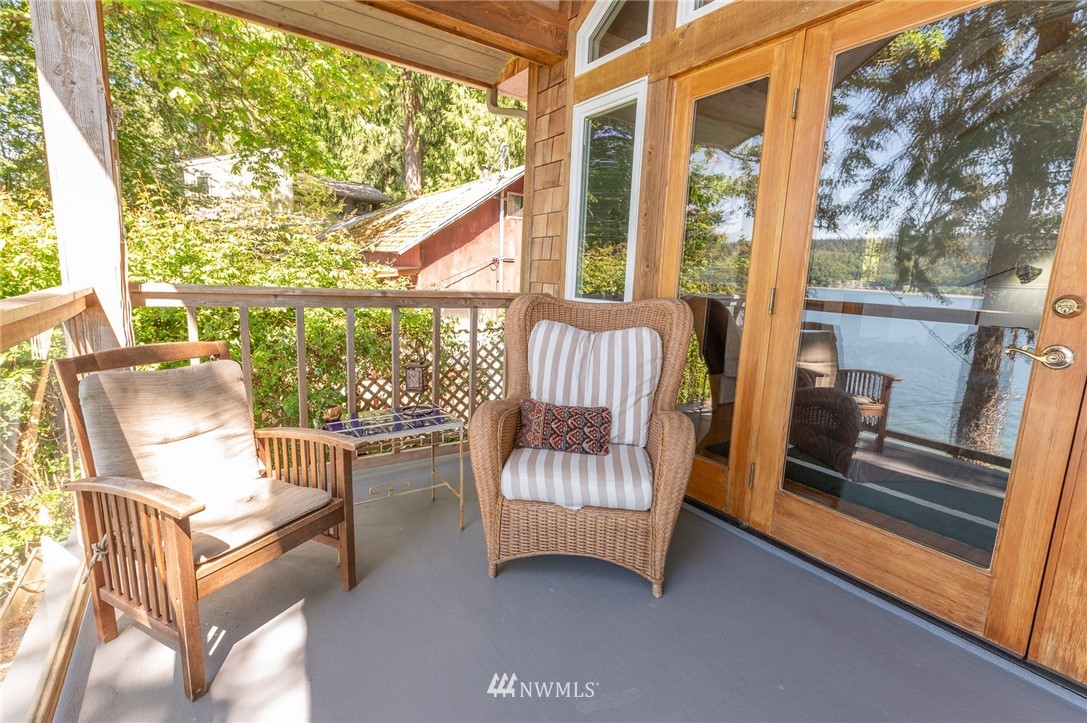 27629 Hake Road Southwest Vashon, WA 98070 - Photo 32 of 38 Gallery Image 32