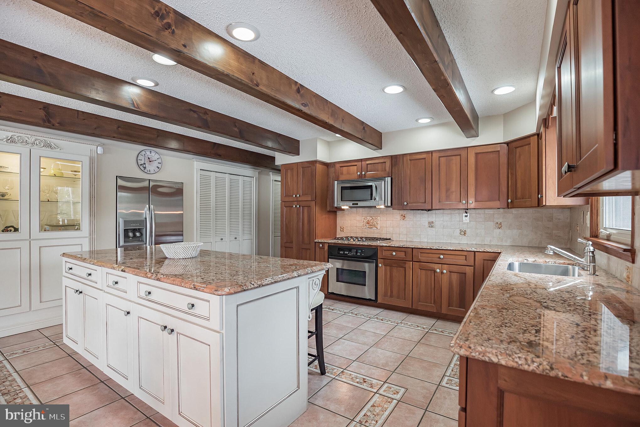 575 Kettle Run Road Marlton, NJ 08053 - Photo 11 of 54 Granite Counters