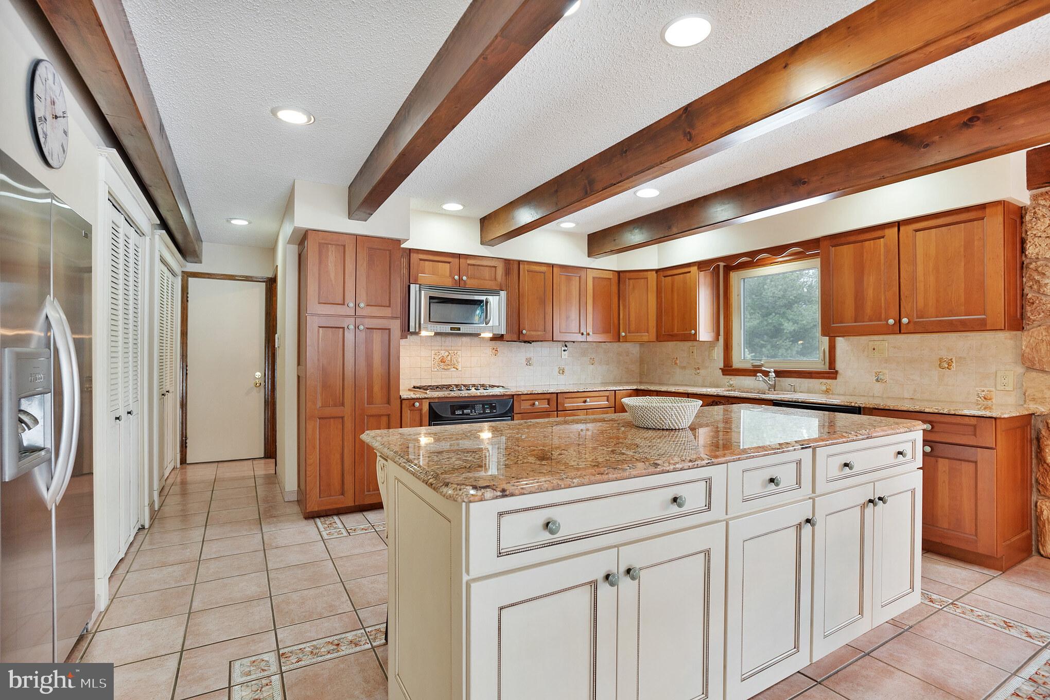575 Kettle Run Road Marlton, NJ 08053 - Photo 12 of 54 Big Island