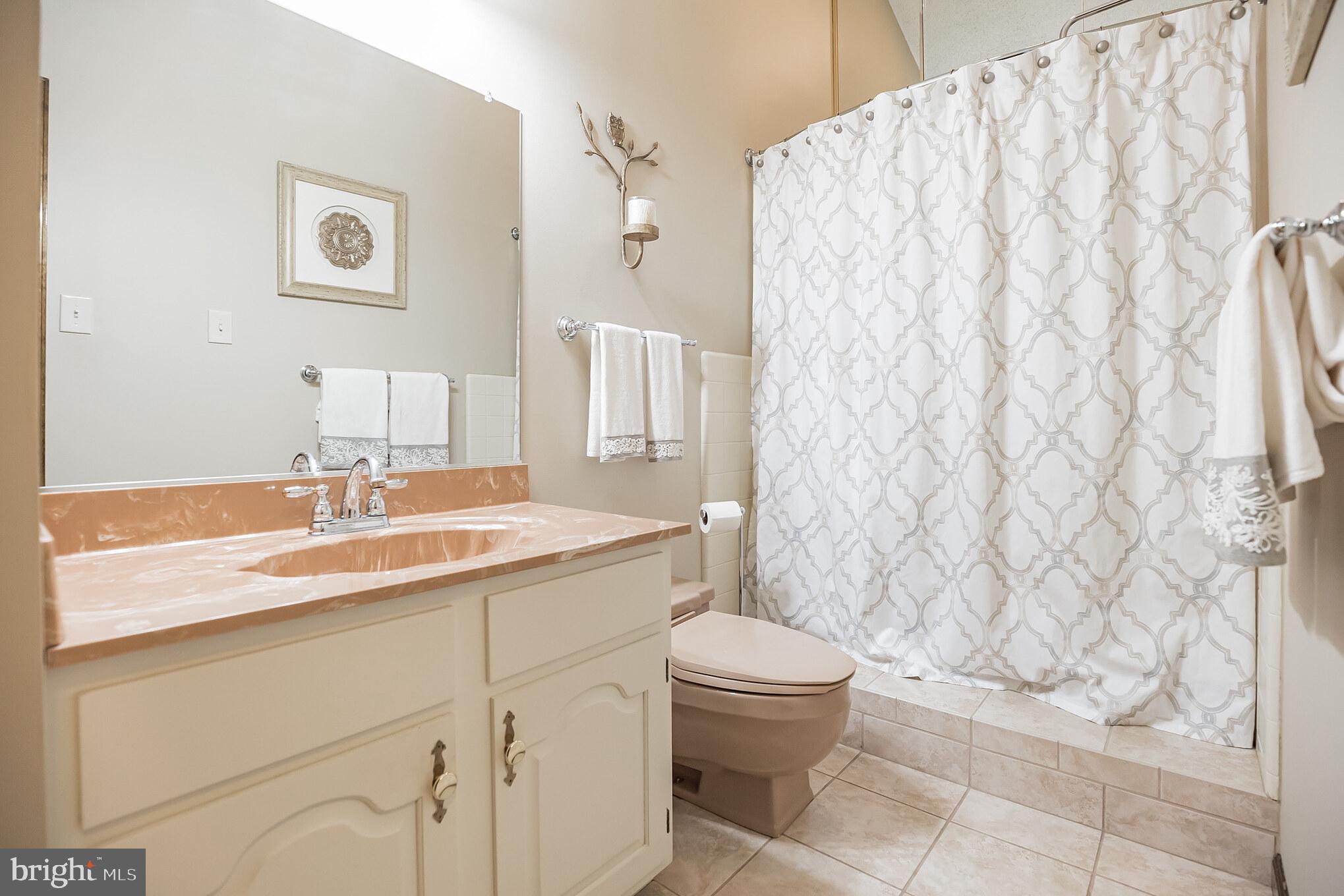 575 Kettle Run Road Marlton, NJ 08053 - Photo 24 of 54 Full Hall Bath