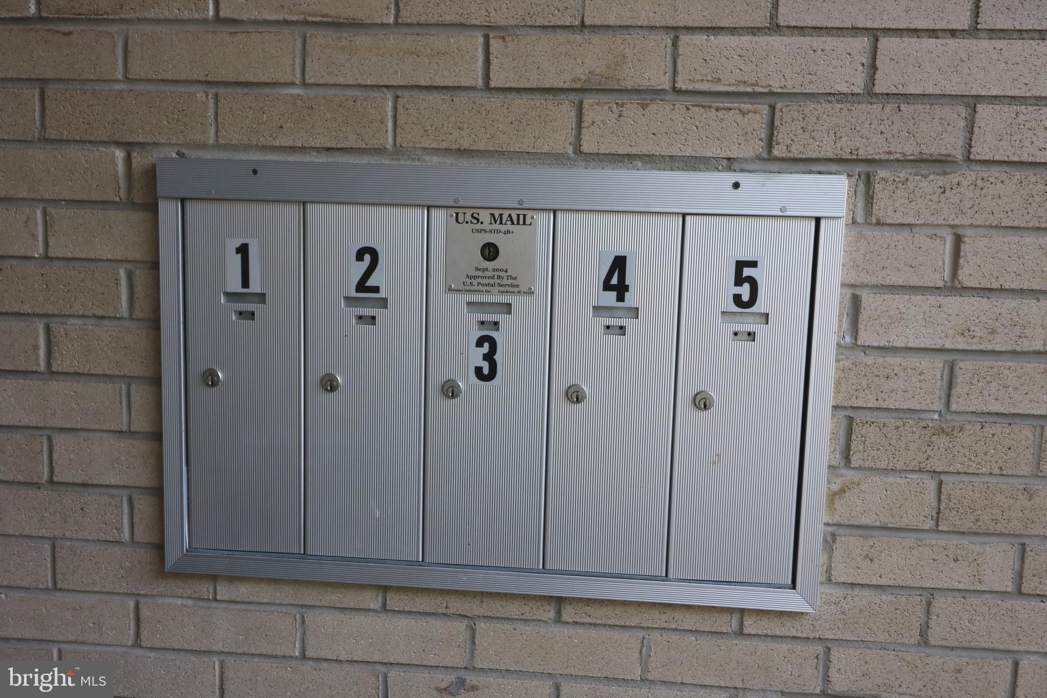 220 P Street Northwest, Unit 2 Washington, DC 20001 - Photo 5 of 30 5 Mailboxes for 5 units