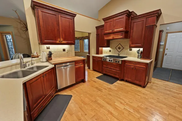 $549,900 | 208 Ridge Drive, Brainerd, MN 56401