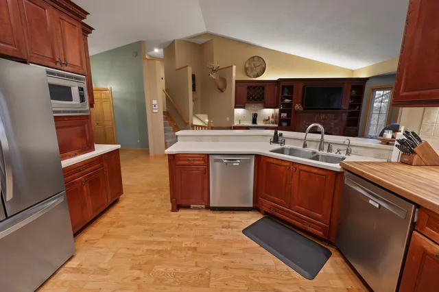 $549,900 | 208 Ridge Drive, Brainerd, MN 56401