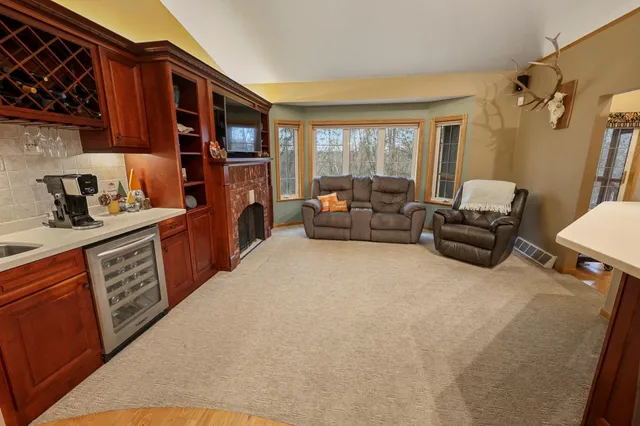 $549,900 | 208 Ridge Drive, Brainerd, MN 56401