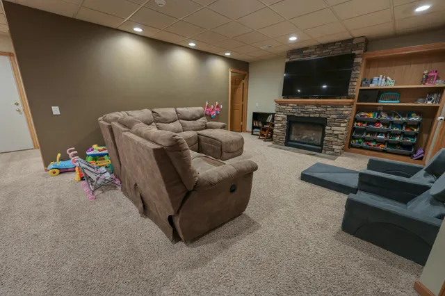 $549,900 | 208 Ridge Drive, Brainerd, MN 56401