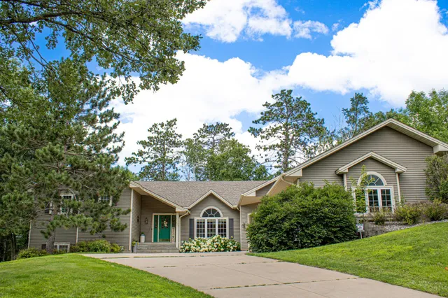 $549,900 | 208 Ridge Drive, Brainerd, MN 56401