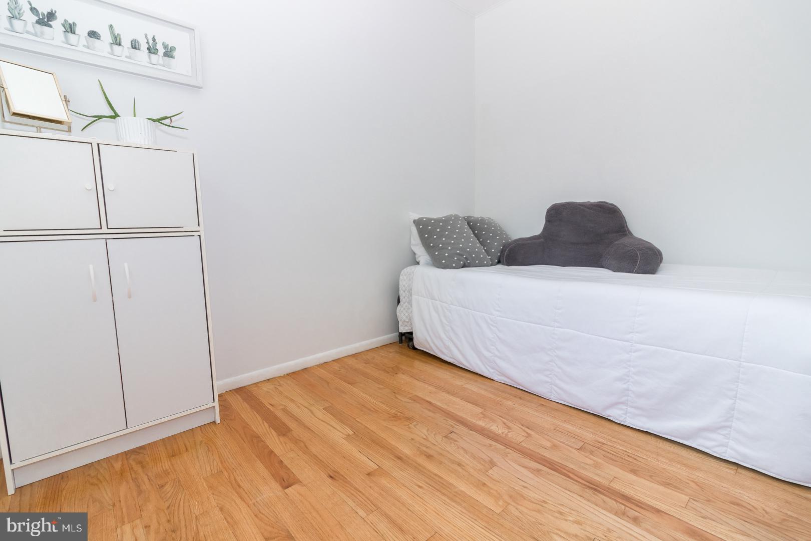 16 Quaker Road Princeton Junction, NJ 08550 - Photo 34 of 68 a large white bed in a white room