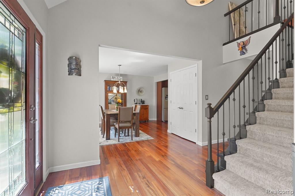 2460 Lakena Road West Bloomfield, MI 48324 - Photo 5 of 53