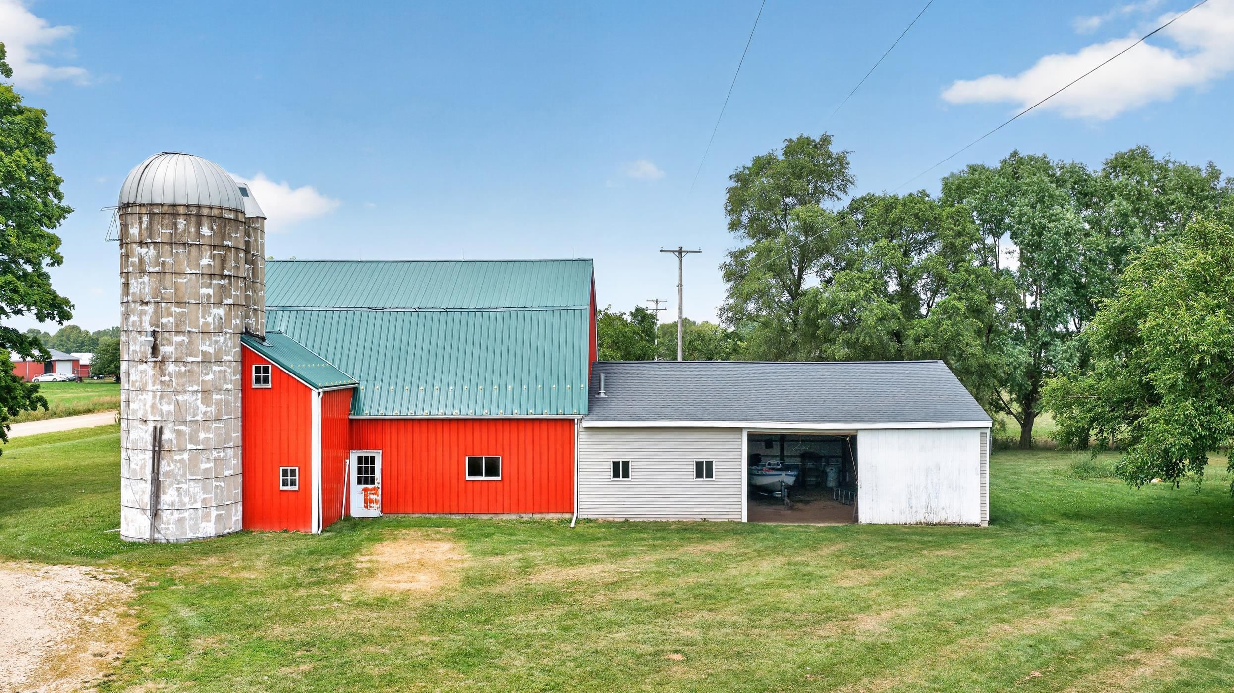 4395 South Grove Road St. Johns, MI 48879 - Photo 8 of 84