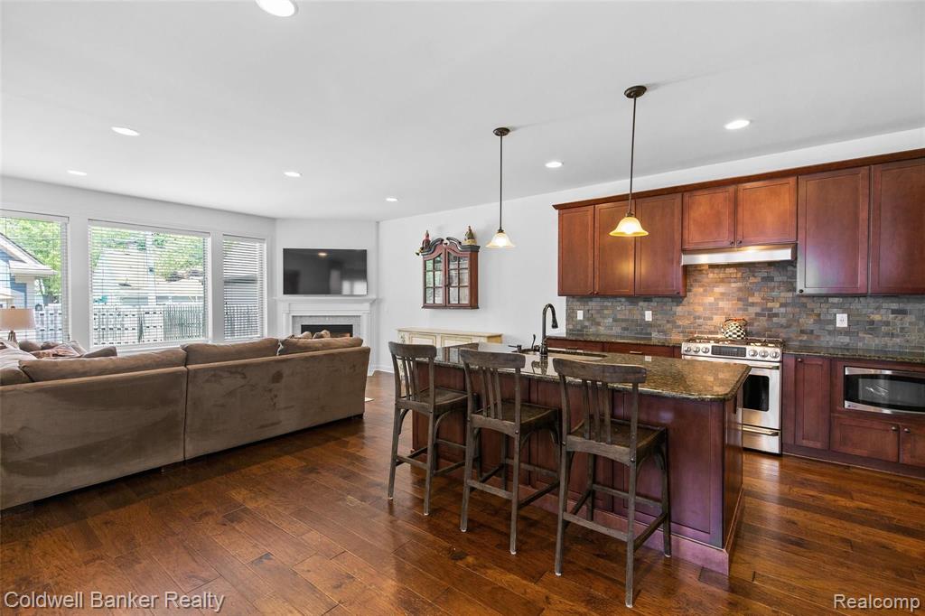 1555 Ruffner Avenue Birmingham, MI 48009 - Photo 5 of 29
