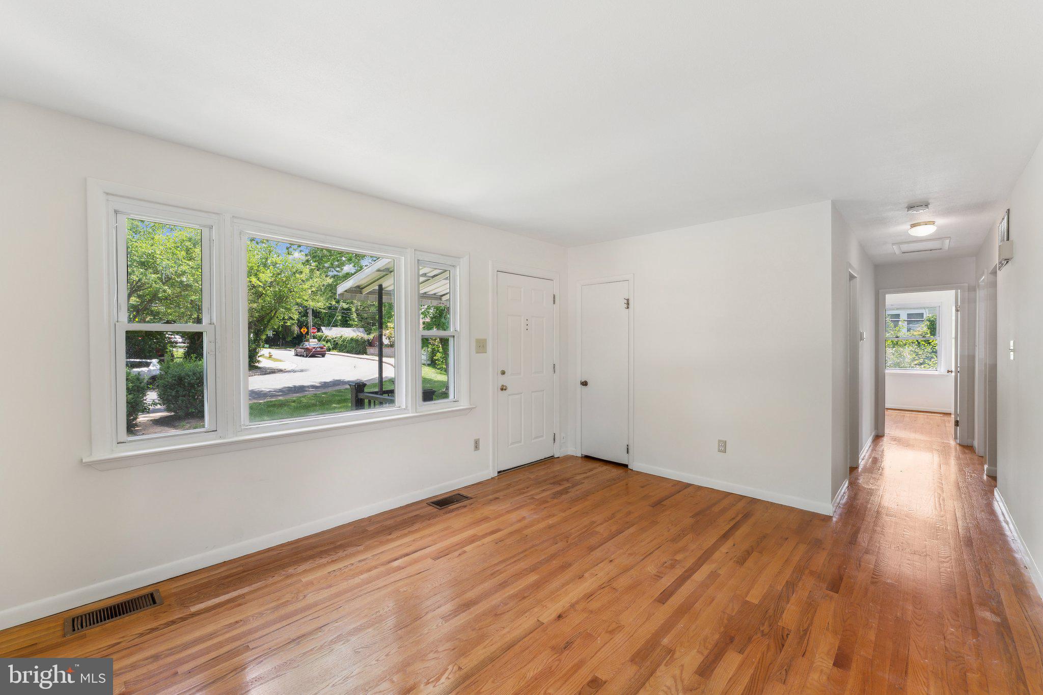 4926 17th Road North Arlington, VA 22207 - Photo 2 of 30