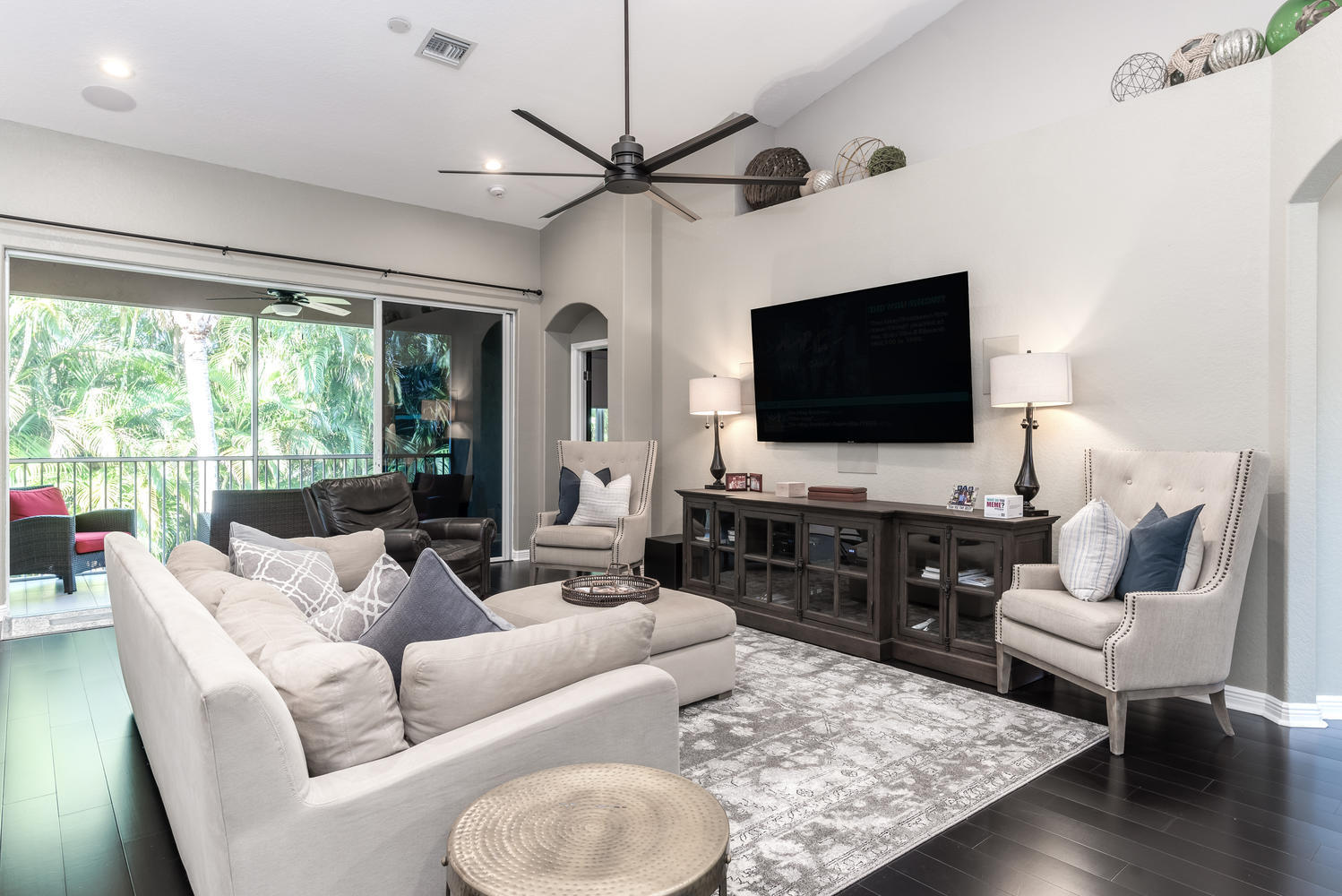 16075 Sims Road, Unit B202 Delray Beach, FL 33484 - Photo 7 of 46 Living Room