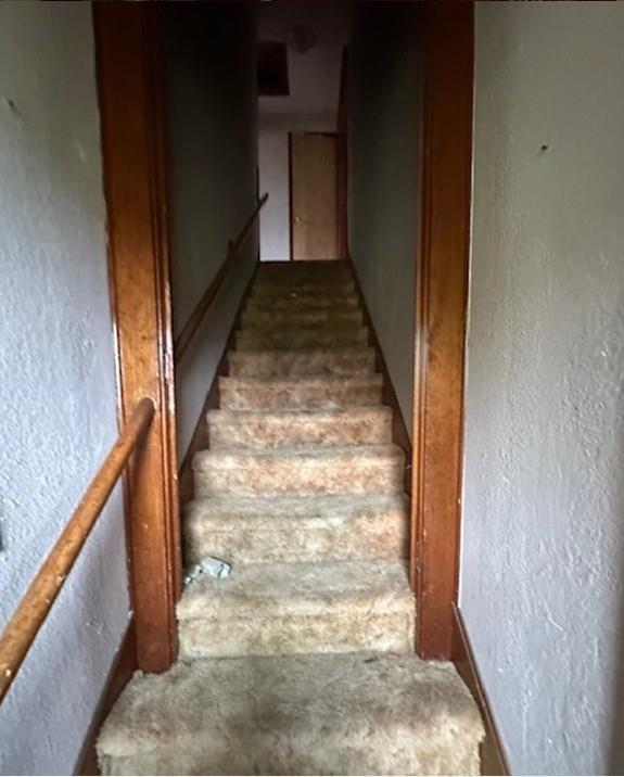 13635 Hollingsworth Road Kansas City, KS 66109 - Photo 13 of 21