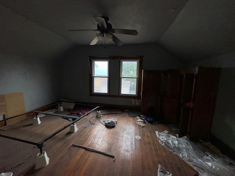 13635 Hollingsworth Road Kansas City, KS 66109 - Photo 14 of 21