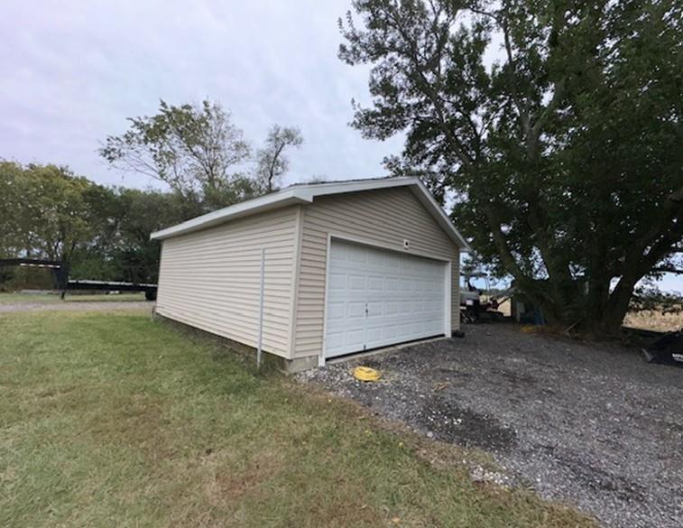 13635 Hollingsworth Road Kansas City, KS 66109 - Photo 18 of 21