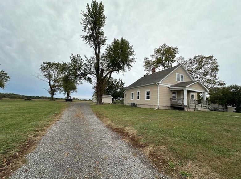 13635 Hollingsworth Road Kansas City, KS 66109 - Photo 3 of 21