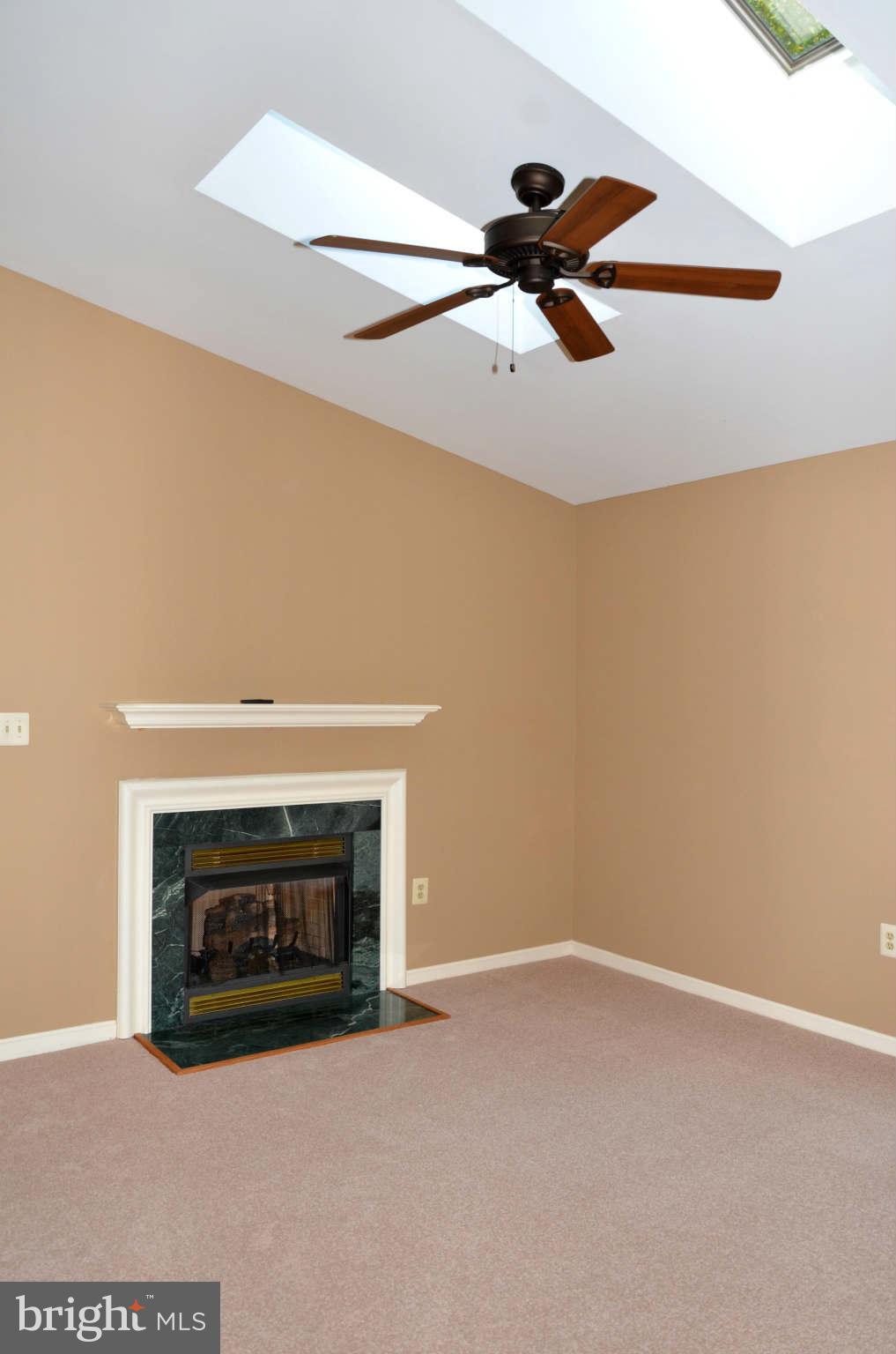 2500 Bollard Road Annapolis, MD 21401 - Photo 9 of 30 Family Room