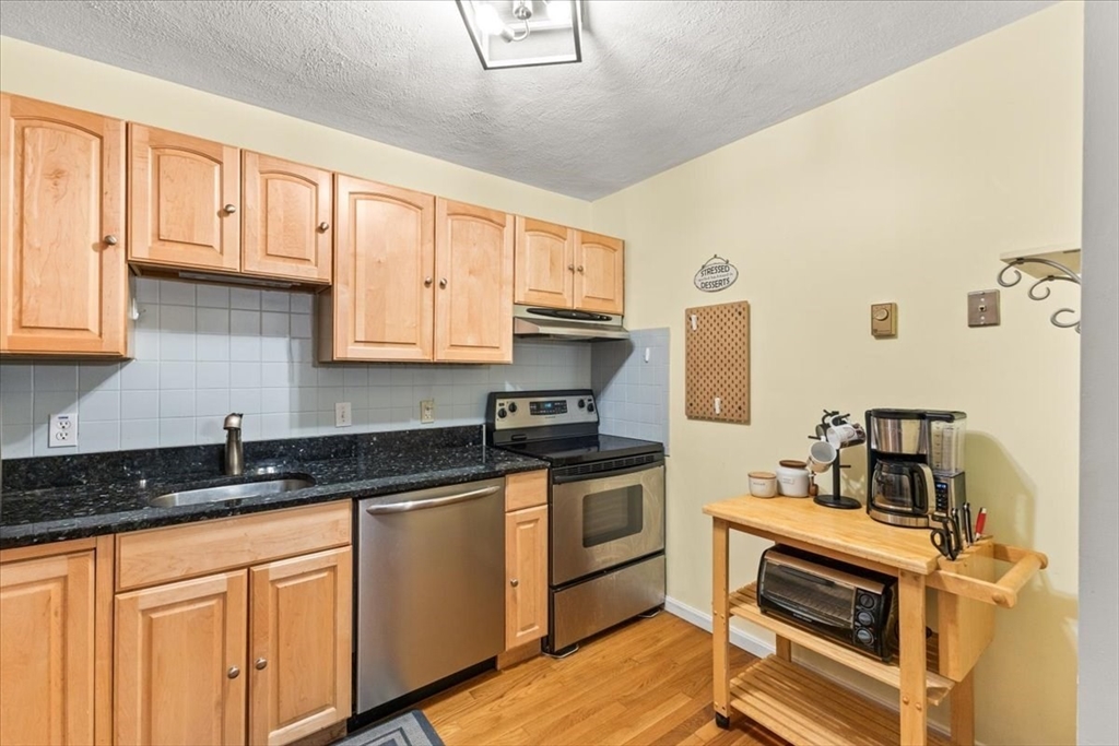 4 Erick Road, Unit 98 Mansfield, MA 02048 - Photo 11 of 24