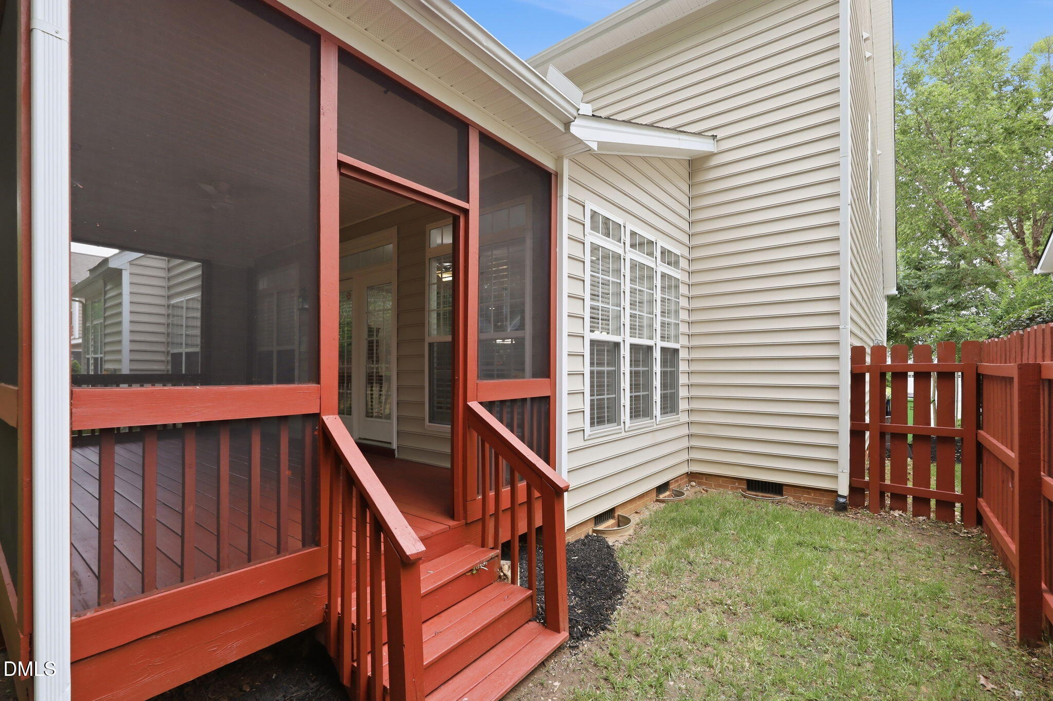10200 Thoughtful Spot Way Raleigh, NC 27614 - Photo 52 of 62 Rear Exterior