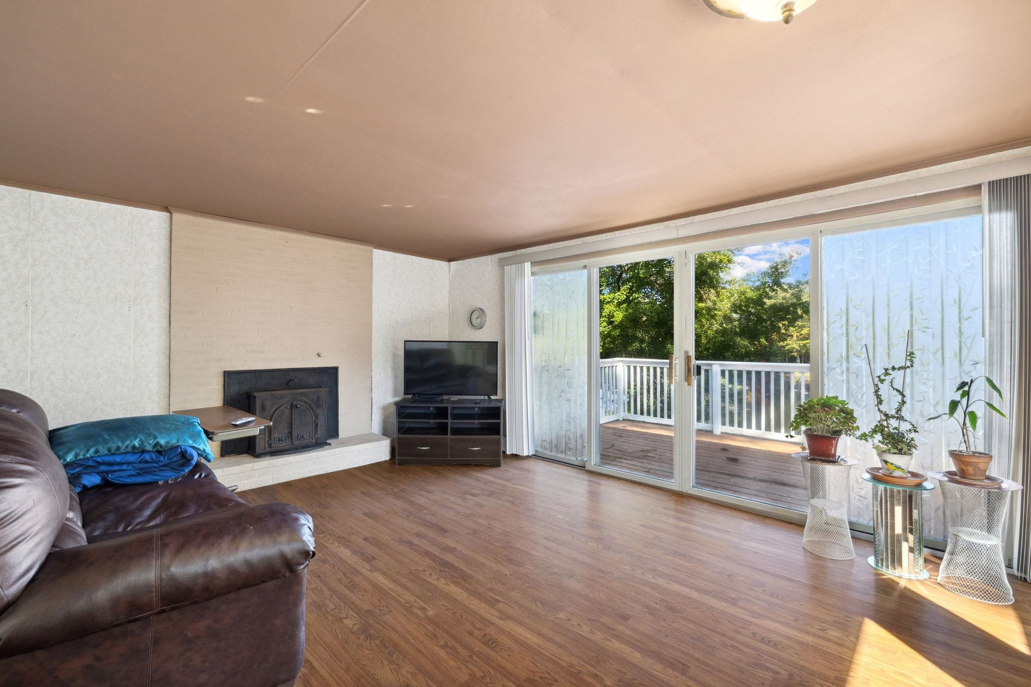 9 Fort Hill Road Nottingham, NH 03290 - Photo 11 of 36