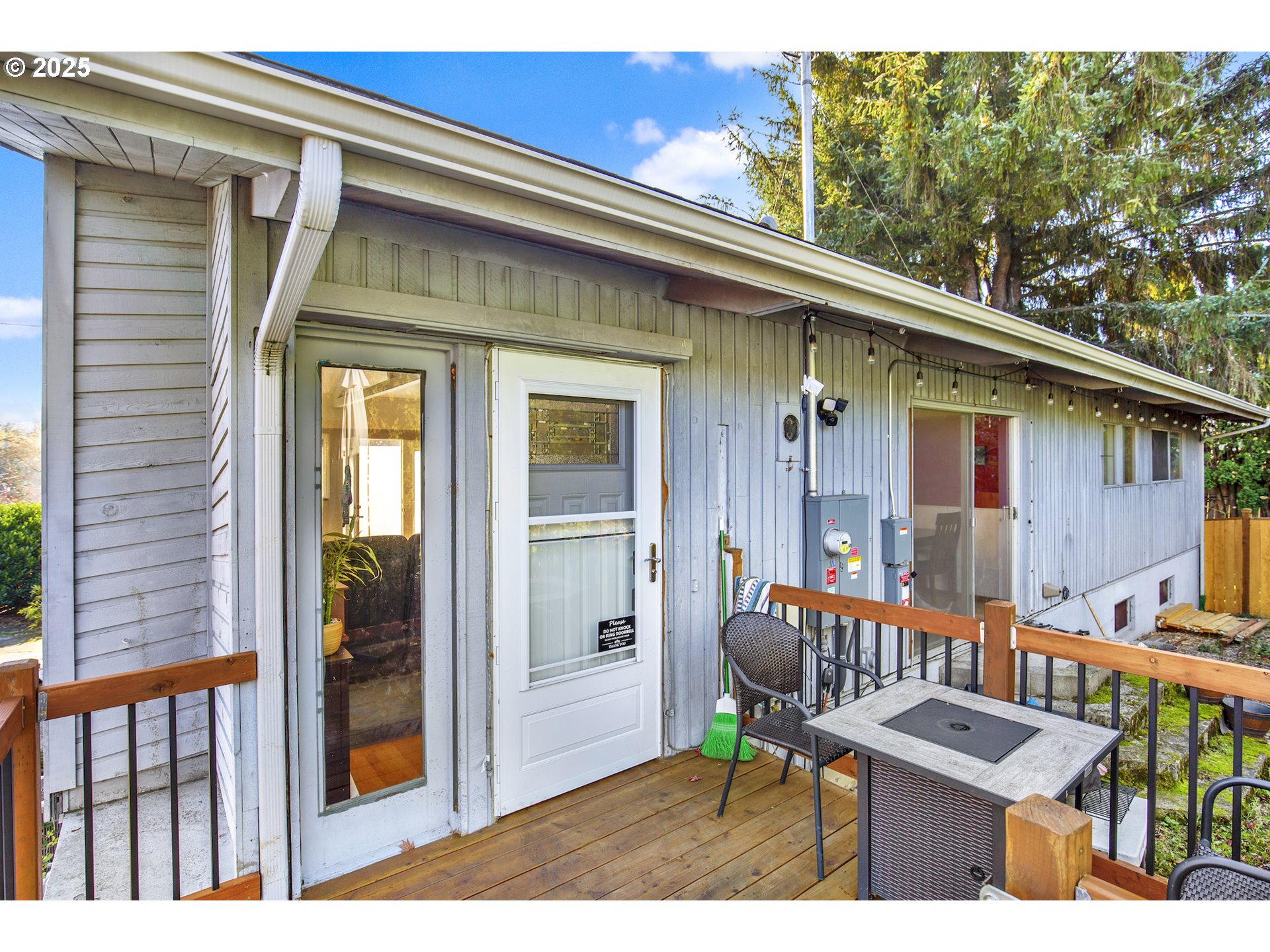 275 Southwest Towle Avenue Gresham, OR 97080 - Photo 2 of 26