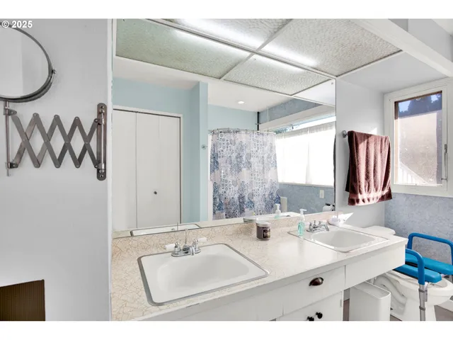 $475,000 | 275 Southwest Towle Avenue, Gresham, OR 97080