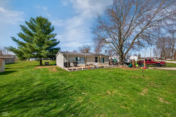 $110,000 | 37 North Shelby Street, Holton, IN 47023