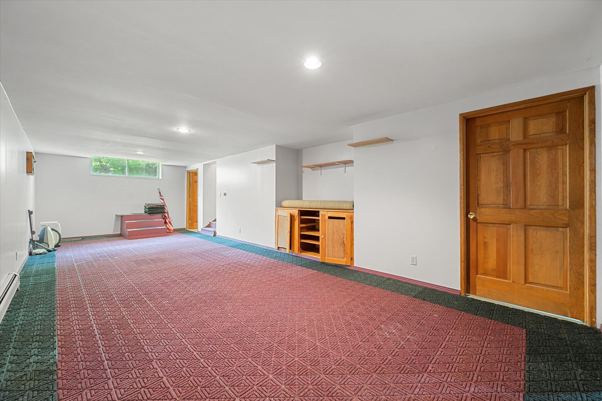 47 Shepherd Drive Bangor, ME 04401 - Photo 29 of 43 Finished Basement