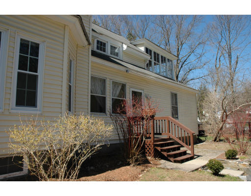 57 Littleton Road Chelmsford, MA 01824 - Photo 4 of 19 Gallery Image 4