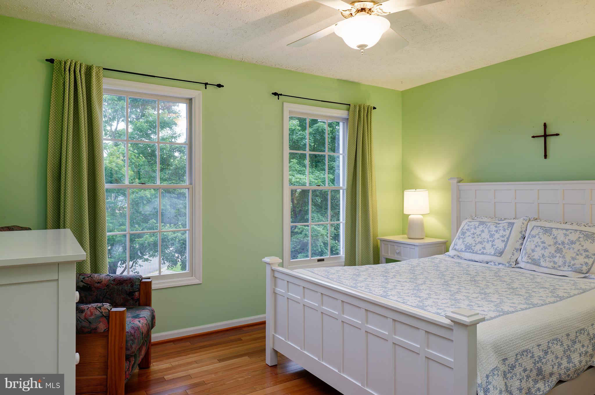 12714 Roark Court Reston, VA 20191 - Photo 19 of 30 Bedroom #2