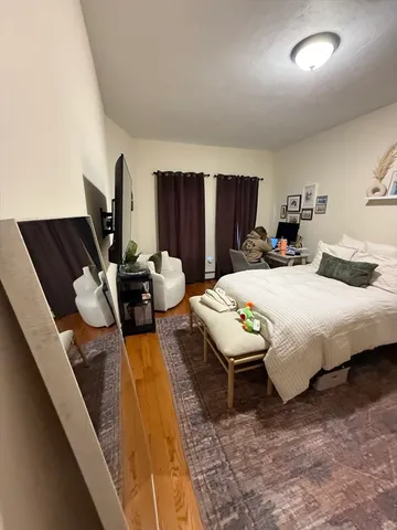 $3,580 | 58 Medford Street, Unit 1, Somerville, MA 02143