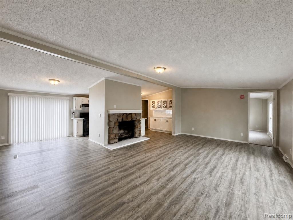 2183 Water Ridge Drive Newport, MI 48166 - Photo 5 of 24