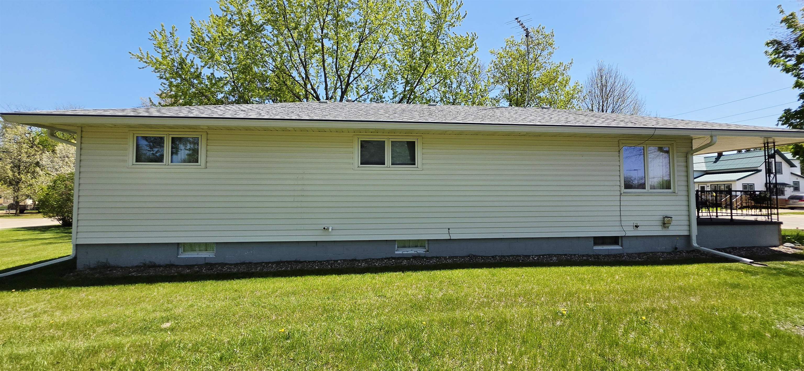 707 East 5th Street Shawano, WI 54166 - Photo 32 of 37