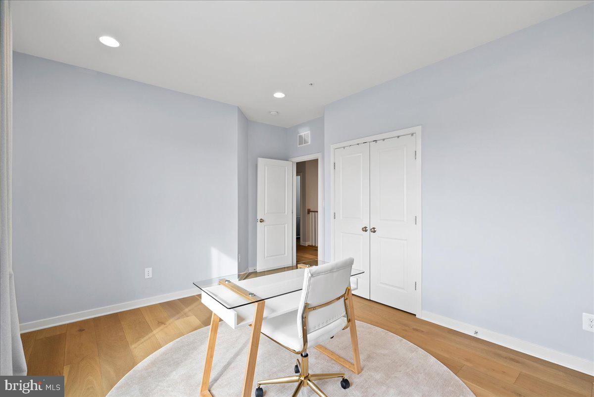 42104 Creighton Road Ashburn, VA 20148 - Photo 34 of 75