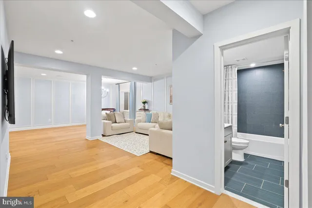 $1,250,000 | 42104 Creighton Road, Ashburn, VA 20148