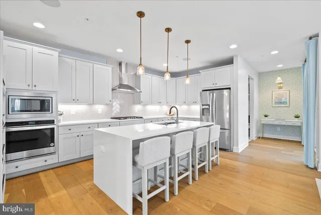 $1,250,000 | 42104 Creighton Road, Ashburn, VA 20148