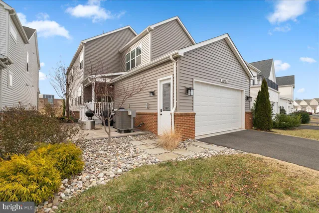 $1,250,000 | 42104 Creighton Road, Ashburn, VA 20148