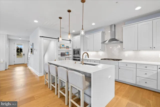 $1,250,000 | 42104 Creighton Road, Ashburn, VA 20148