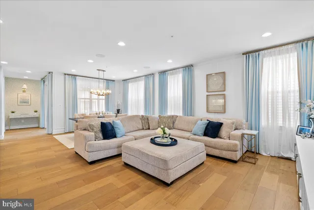 $1,250,000 | 42104 Creighton Road, Ashburn, VA 20148