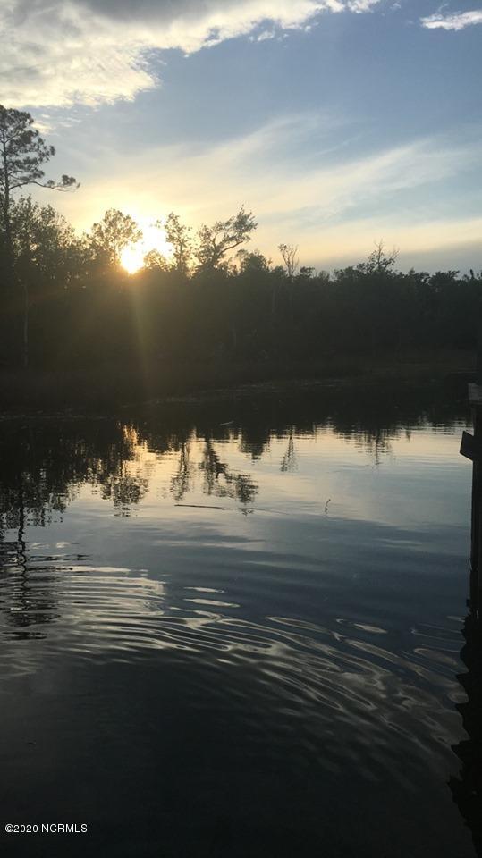 613 Hughes Road Hampstead, NC 28443 - Photo 5 of 8 jamessunsetwater