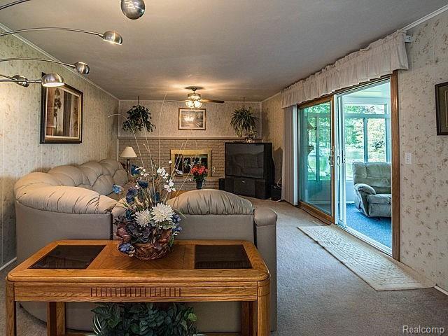 7176 Hatchery Road Waterford, MI 48327 - Photo 33 of 61 32_21.jpg